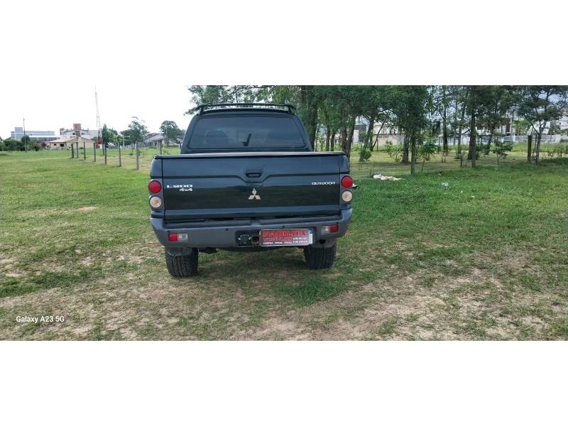 MITSUBISHI - L200 OUTDOOR - 2009/2010 - Outra - R$ 65.000,00