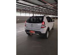 RENAULT - SANDERO - 2014/2014 - Branca - R$ 45.900,00