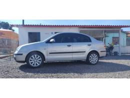 VOLKSWAGEN - POLO SEDAN - 2004/2005 - Prata - R$ 26.000,00