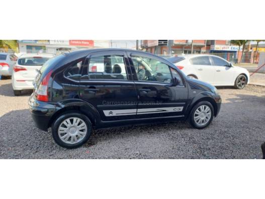 CITROËN - C3 - 2010/2011 - Preta - R$ 25.000,00