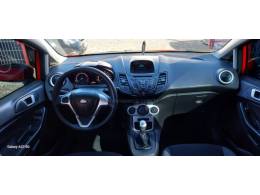 FORD - FIESTA - 2018/2019 - Vermelha - R$ 54.000,00