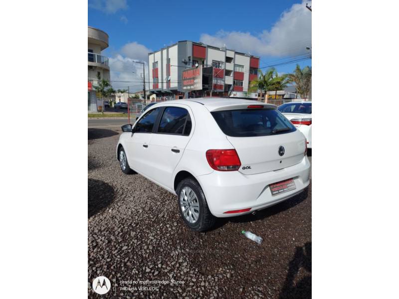 VOLKSWAGEN - GOL - 2015/2016 - Branca - R$ 41.900,00