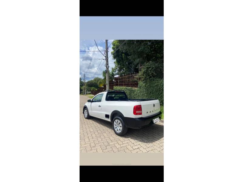 VOLKSWAGEN - SAVEIRO - 2017/2018 - Branca - R$ 53.000,00
