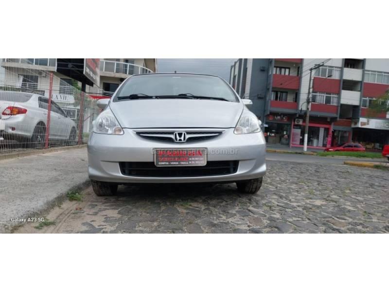 HONDA - FIT - 2008/2008 - Prata - R$ 35.000,00