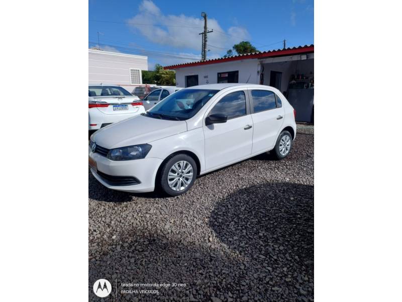 VOLKSWAGEN - GOL - 2015/2016 - Branca - R$ 41.900,00