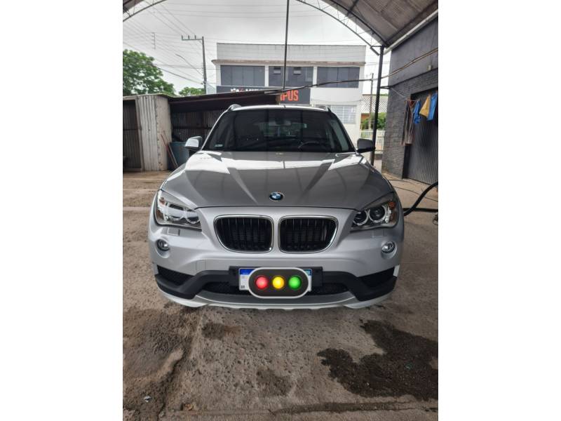 BMW - X1 - 2014/2015 - Prata - R$ 80.000,00