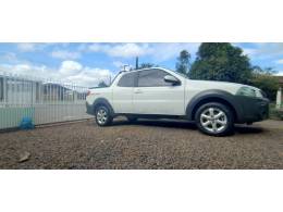 FIAT - STRADA - 2018/2019 - Branca - R$ 85.000,00