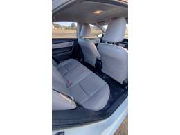 TOYOTA - COROLLA - 2016/2017 - Branca - R$ 90.900,00