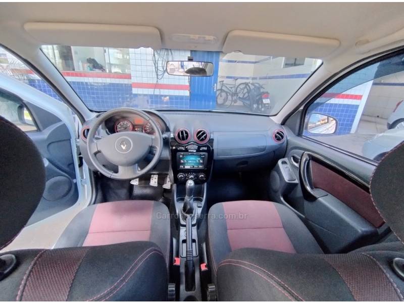 RENAULT - SANDERO - 2014/2014 - Branca - R$ 45.900,00