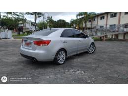 KIA MOTORS - CERATO - 2012/2013 - Prata - R$ 58.000,00