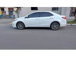 TOYOTA - COROLLA - 2016/2017 - Branca - R$ 90.900,00