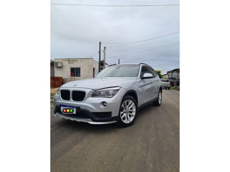 BMW - X1 - 2014/2015 - Prata - R$ 80.000,00