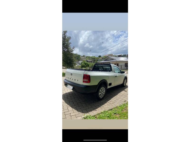 VOLKSWAGEN - SAVEIRO - 2017/2018 - Branca - R$ 53.000,00