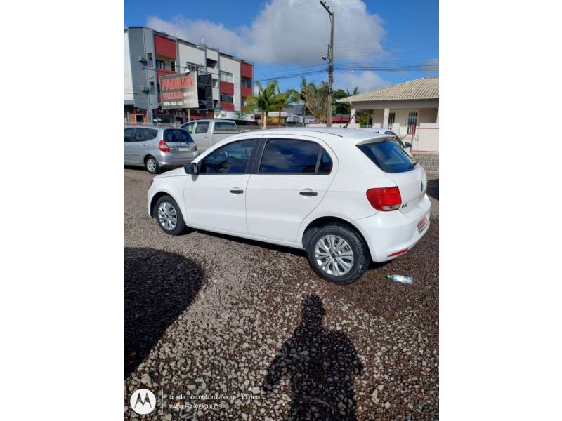 VOLKSWAGEN - GOL - 2015/2016 - Branca - R$ 41.900,00