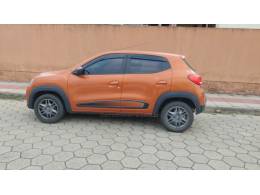RENAULT - KWID - 2018/2019 - Laranja - R$ 42.900,00