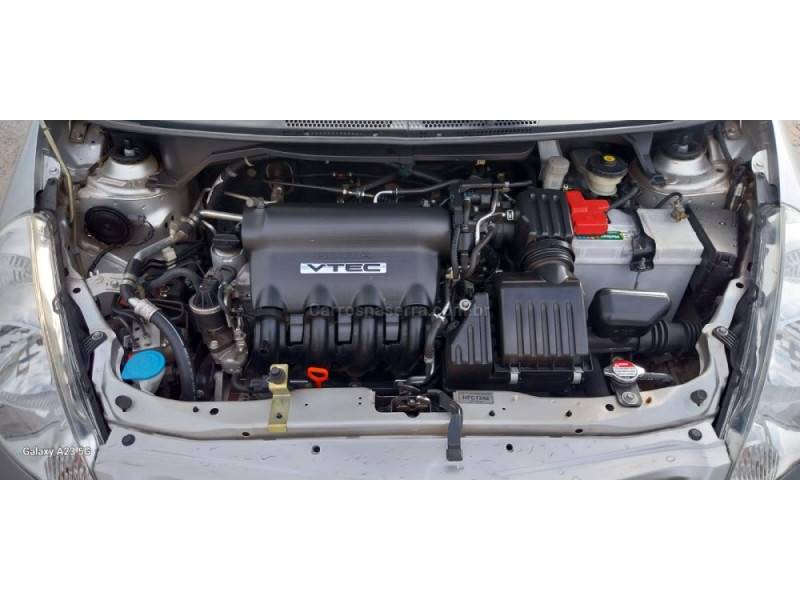 HONDA - FIT - 2008/2008 - Prata - R$ 35.000,00