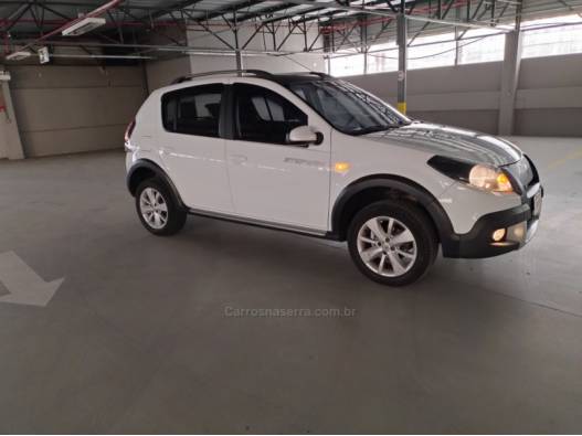 RENAULT - SANDERO - 2014/2014 - Branca - R$ 45.900,00