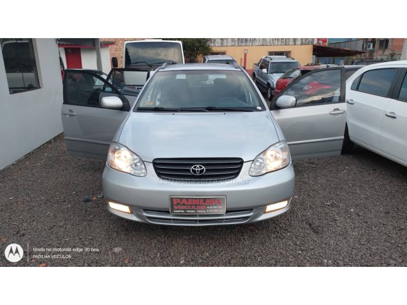 TOYOTA - FIELDER - 2005/2006 - Prata - R$ 41.000,00