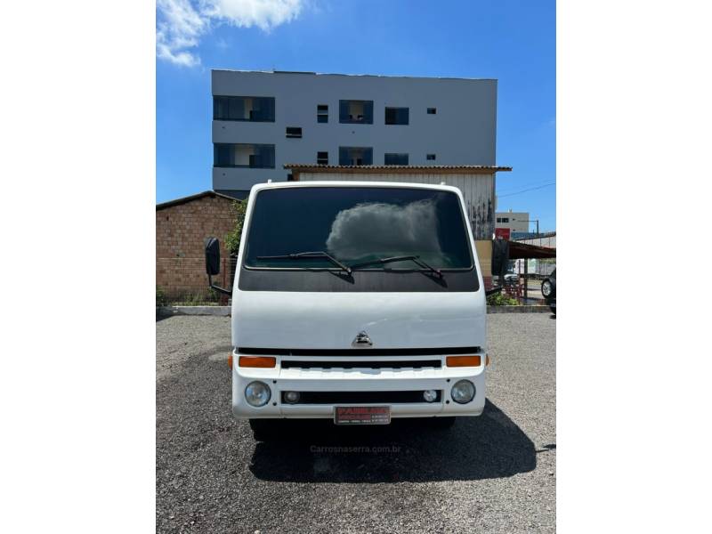 AGRALE - 8500 - 2010/2010 - Branca - R$ 130.000,00