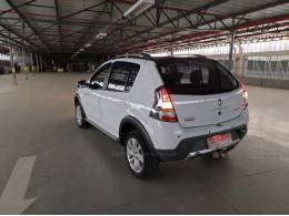 RENAULT - SANDERO - 2014/2014 - Branca - R$ 45.900,00