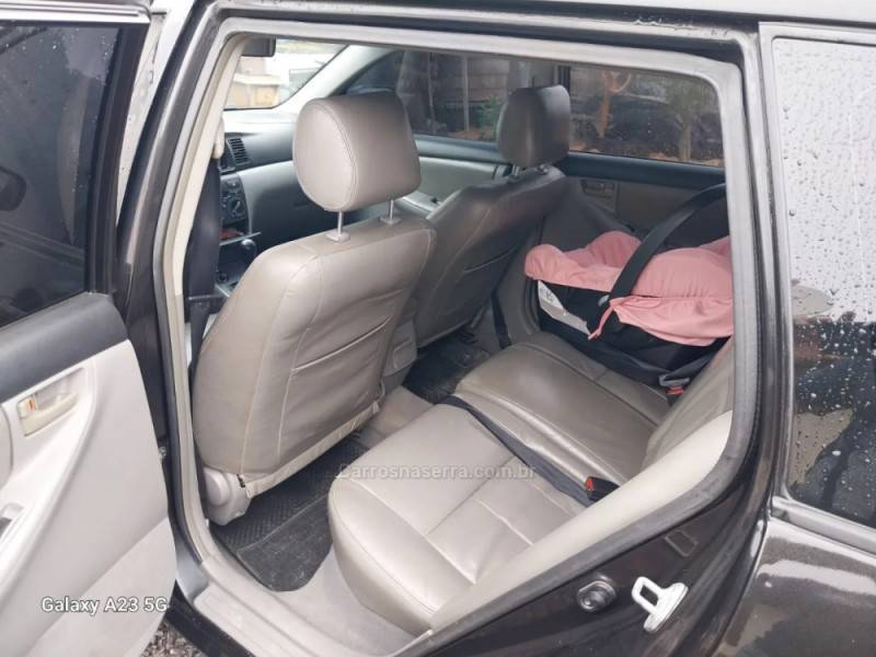 TOYOTA - FIELDER - 2006/2006 - Preta - R$ 34.900,00