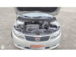 KIA MOTORS - CERATO - 2012/2013 - Prata - R$ 58.000,00
