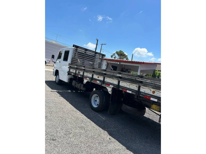 AGRALE - 8500 - 2010/2010 - Branca - R$ 130.000,00