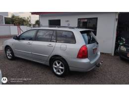 TOYOTA - FIELDER - 2005/2006 - Prata - R$ 41.000,00