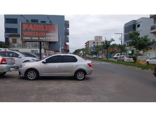 RENAULT - LOGAN - 2017/2017 - Prata - R$ 43.900,00