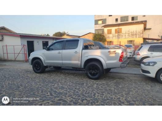 TOYOTA - HILUX - 2010/2010 - Prata - R$ 90.000,00