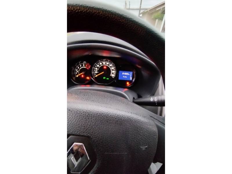 RENAULT - LOGAN - 2017/2017 - Prata - R$ 43.900,00
