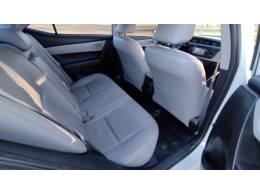 TOYOTA - COROLLA - 2016/2017 - Branca - R$ 90.900,00