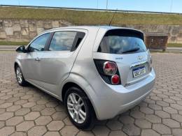 CHEVROLET - SONIC - 2013/2014 - Prata - R$ 45.000,00