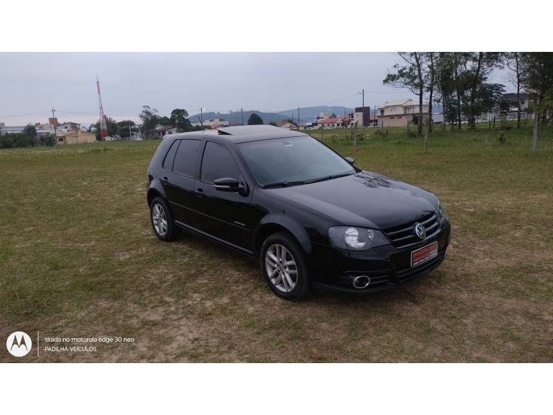 VOLKSWAGEN - GOLF - 2012/2013 - Preta - R$ 59.000,00