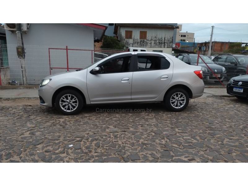 RENAULT - LOGAN - 2017/2017 - Prata - R$ 43.900,00