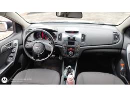 KIA MOTORS - CERATO - 2012/2013 - Prata - R$ 58.000,00