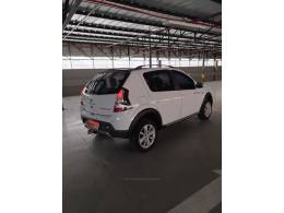 RENAULT - SANDERO - 2014/2014 - Branca - R$ 45.900,00
